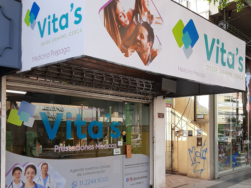 Cartel saliente lona front y vinilo de corte